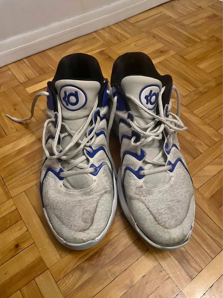 Kd 17 blue royals (read discription