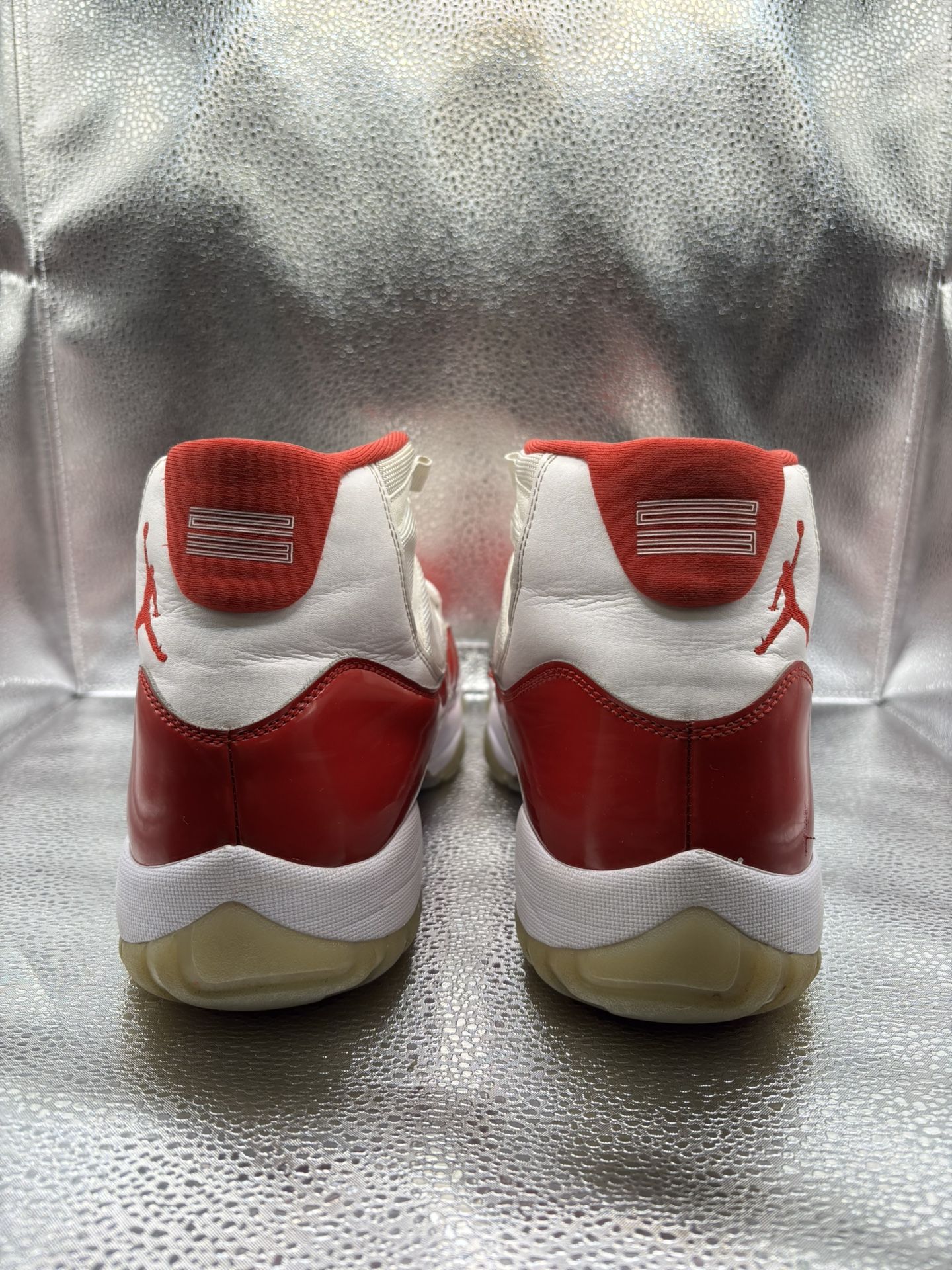 Air Jordan 11 Cherry - photo 4