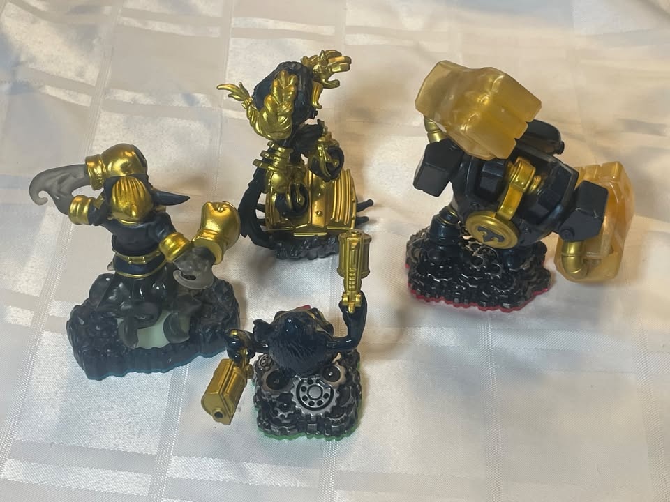 Legendary Skylander Bundle OBO - photo 2