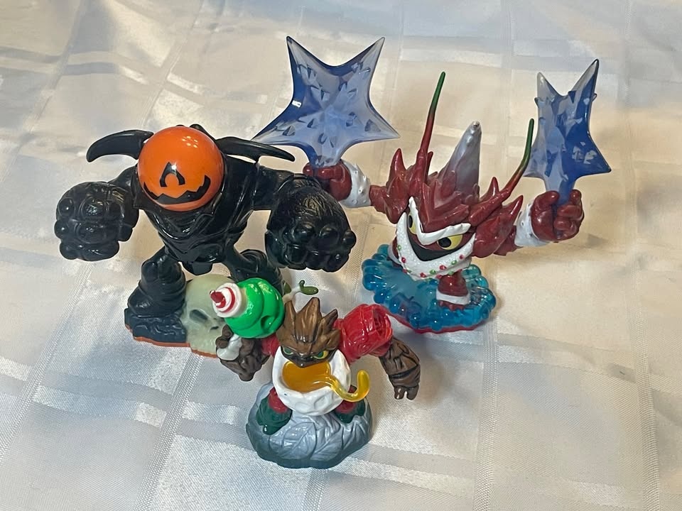 Festive Skylander Bundle OBO
