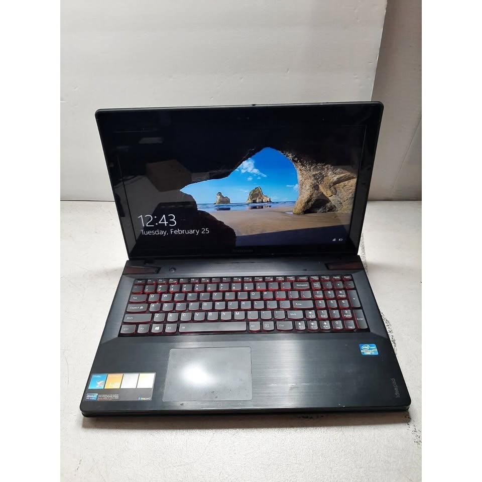 Lenovo IdeaPad Y500 i7 Laptop - Bad Display