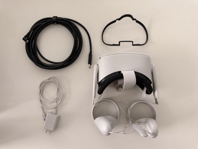 Meta Quest 2 VR Headset 256gb + KIWI Link Cable + Original Case