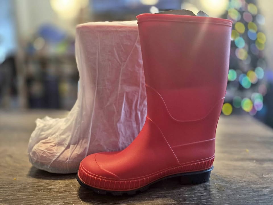 Brand New Mountain Warehouse Plain Kids Wellies - Red