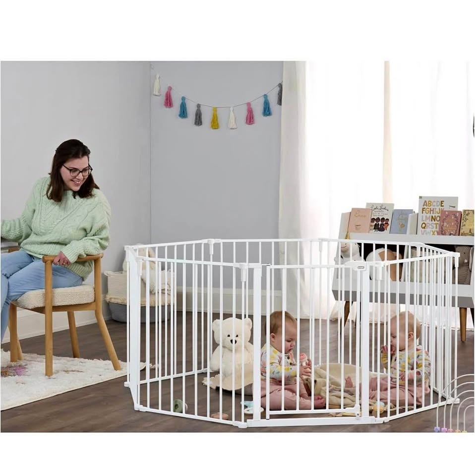 Baby gate and play yard