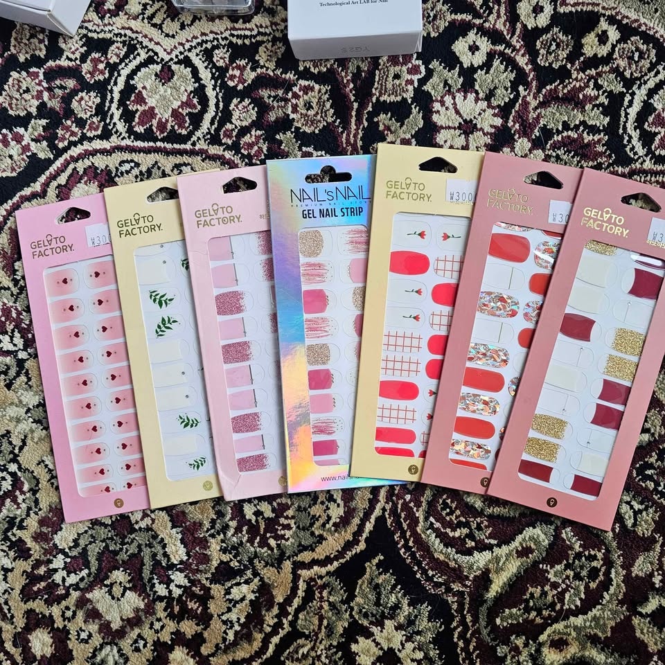 LOWEST PRICE-  Korean Gel/Strip Nail Sets + Ohora Lamp – Bundle - photo 4