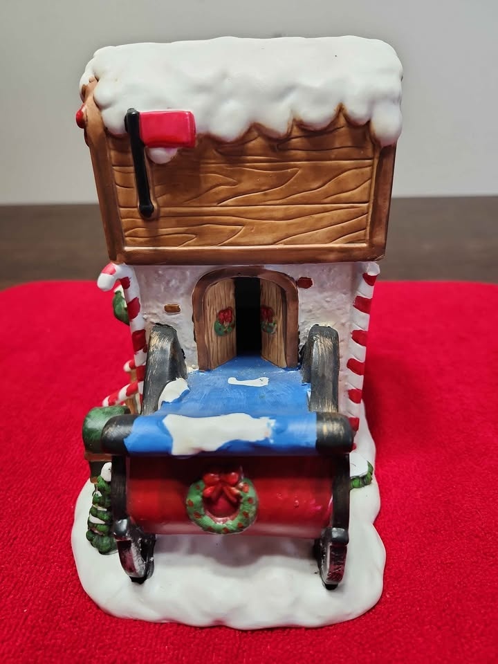 North Pole Post Office Christmas Village - photo 3