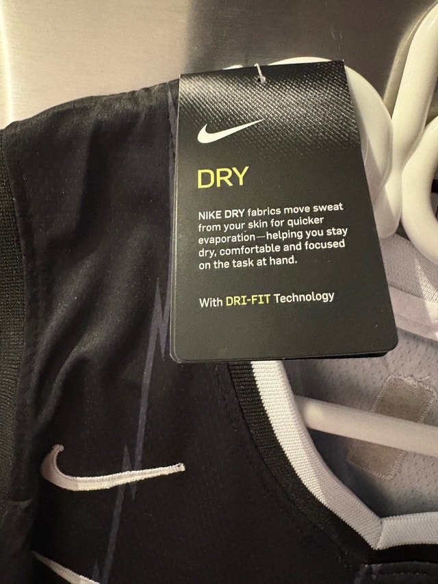 Nike Vince Carter Raptors Jersey- New w/tags - photo 4