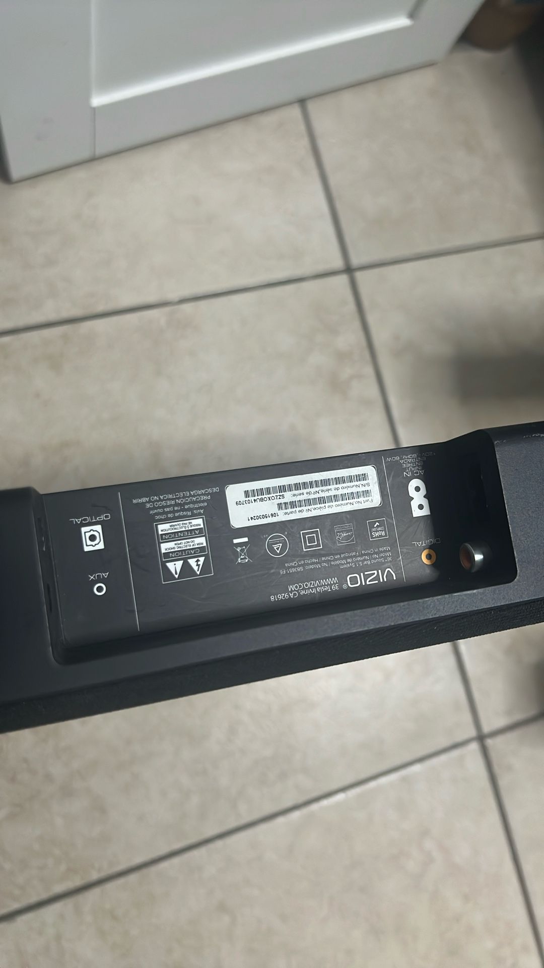 Vizio Sound Bar Good Condition - photo 3
