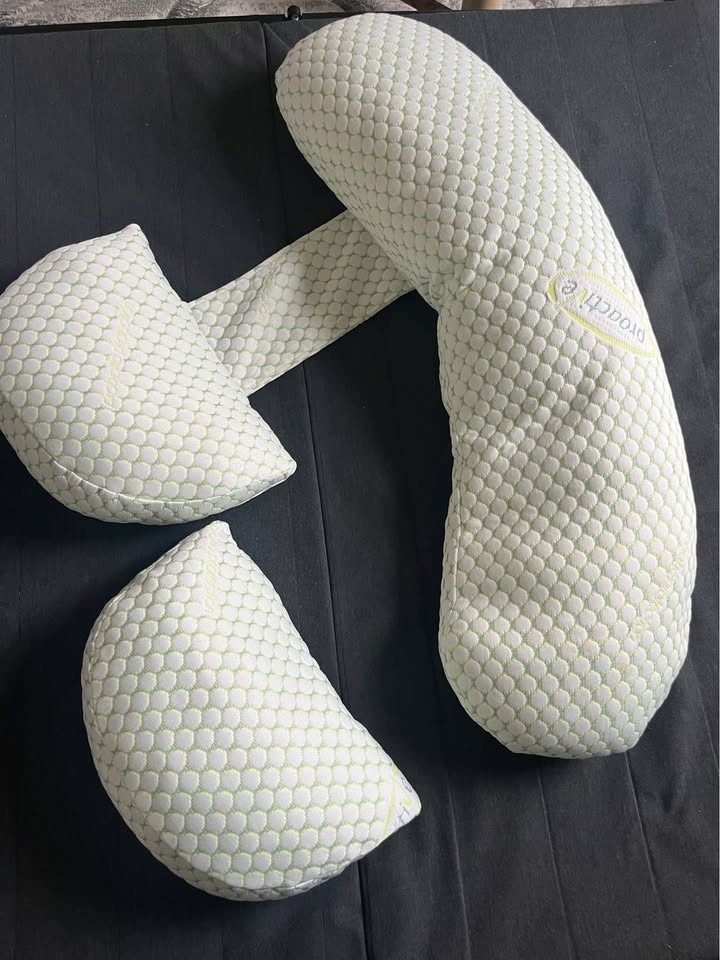 Pregnancy Pillow - photo 2