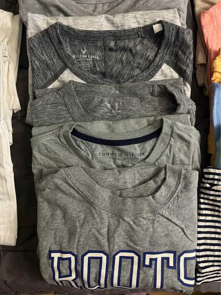 Closet clean-out sale - photo 5