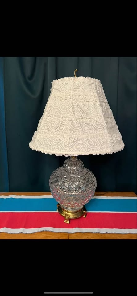 Vintage Cut glass and brass “Hollywood Regency” lamp, 1950-70 - photo 2