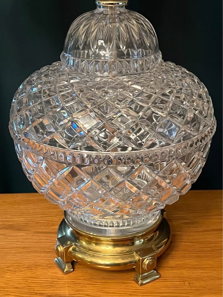 Vintage Cut glass and brass “Hollywood Regency” lamp, 1950-70 - photo 5