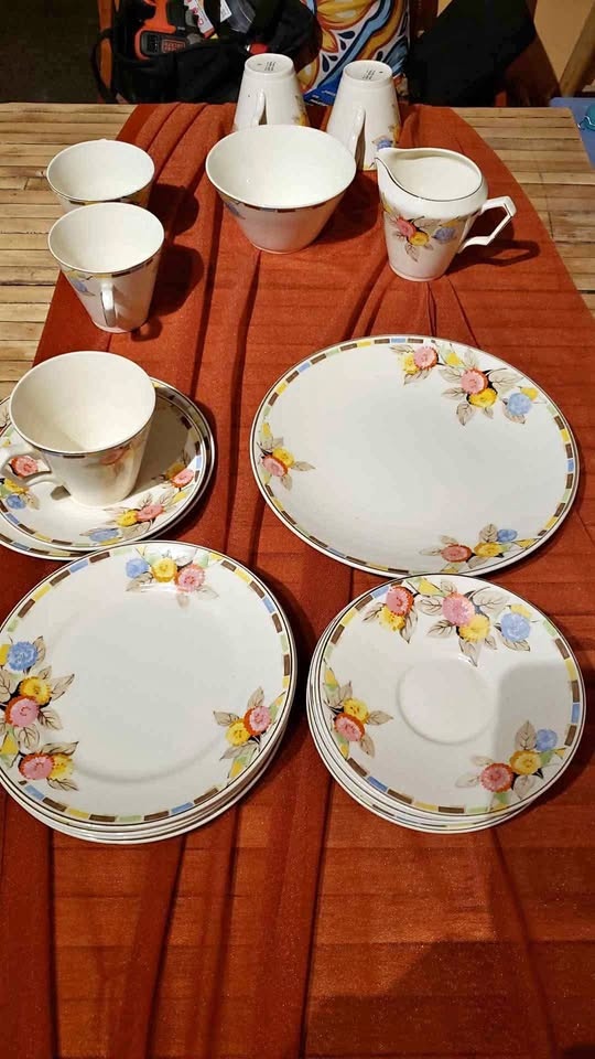 Tea set with serving plates