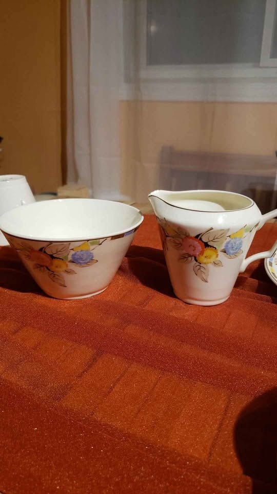 Tea set with serving plates - photo 2