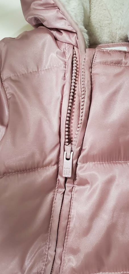 GAP Baby Snowsuit Size 6-12months - photo 5