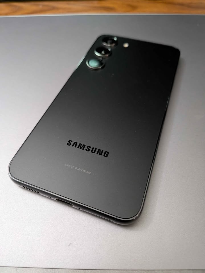 Samsung Galaxy S23 Black 128GB (Unlocked)