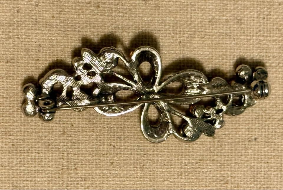 Nice Black and Rhinestone Brooch - photo 2