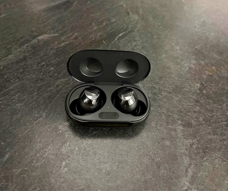 Galaxy buds plus