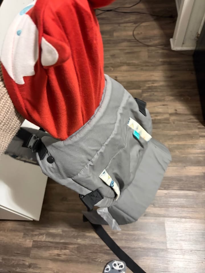 Baby hoodie carrier - photo 2