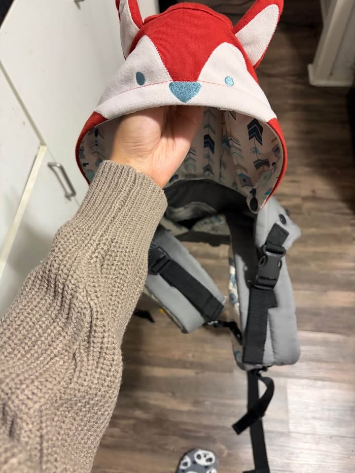 Baby hoodie carrier - photo 3