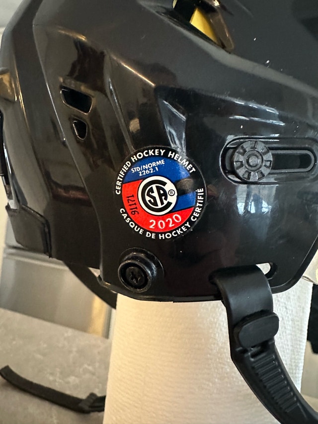 CCM Hockey Helmet - photo 5