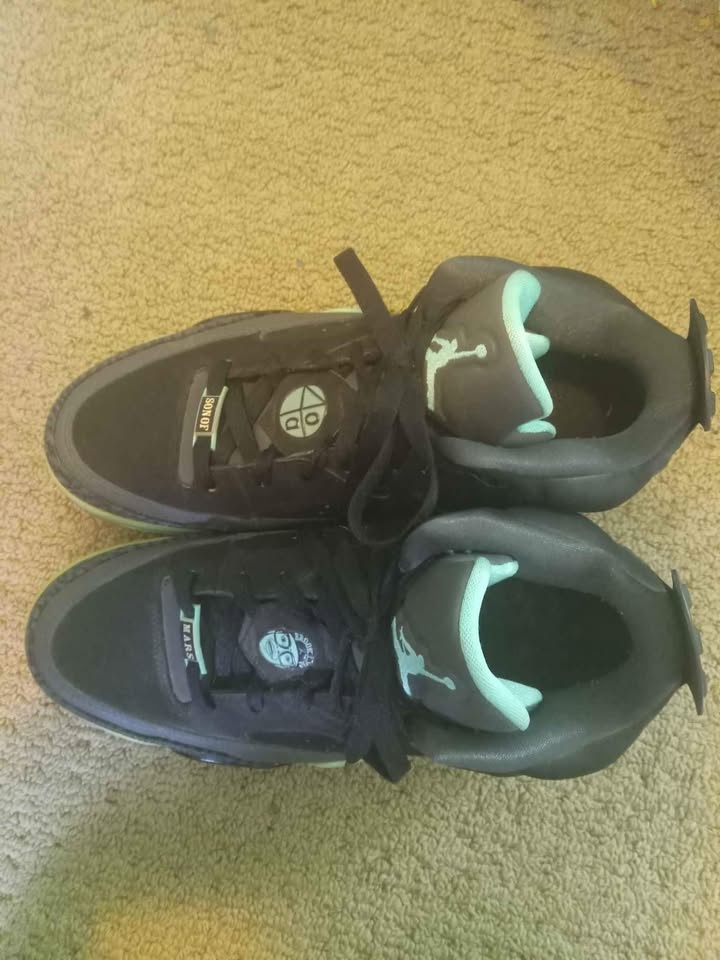 Jordan Son Of Mars Low Green Glow Shoes - photo 2