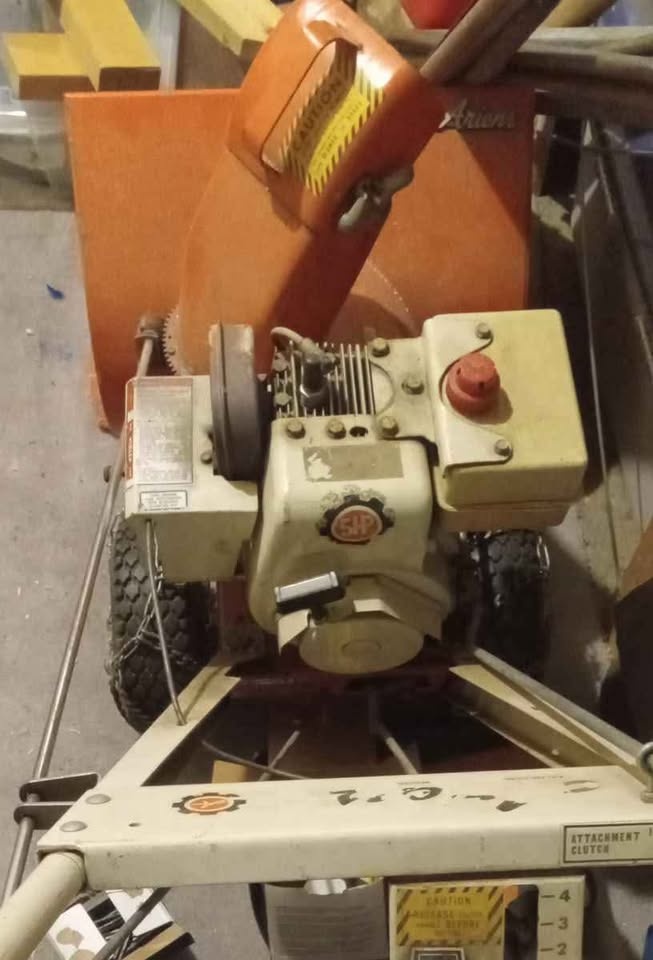 Ariens snow throw snowblower - photo 3