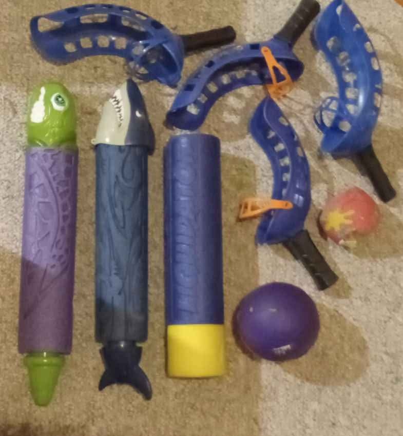 Water squirters and water game