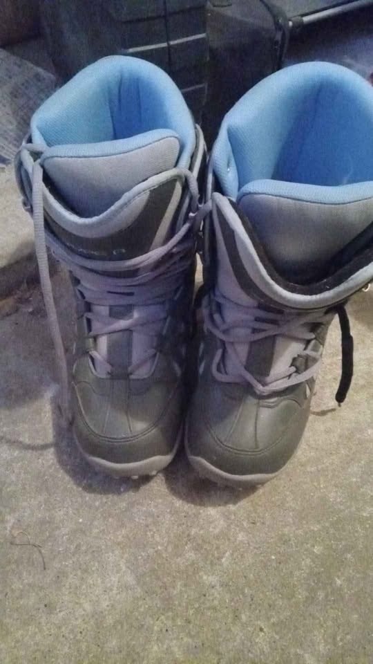 Snow board boots