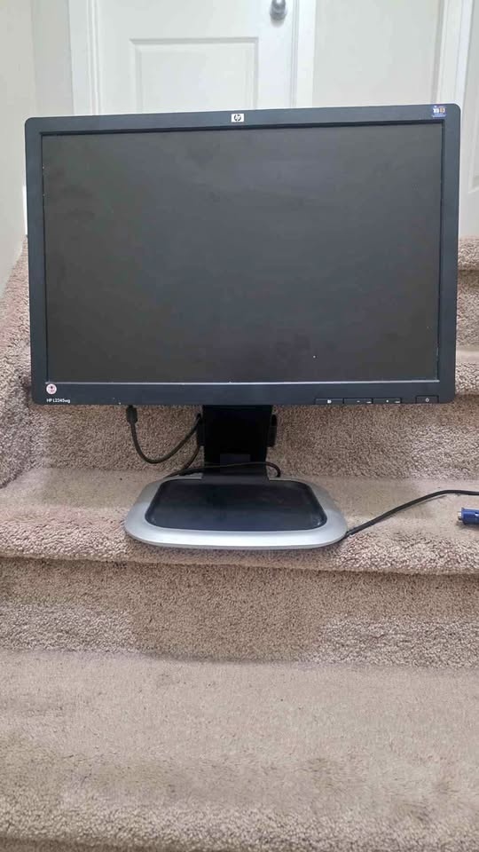 22" Computer Monitor
