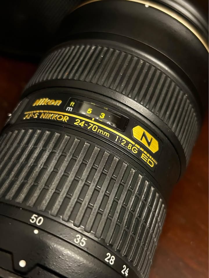 Nikon AF-S Nikkor 24-70mm f/2.8G ED - photo 2
