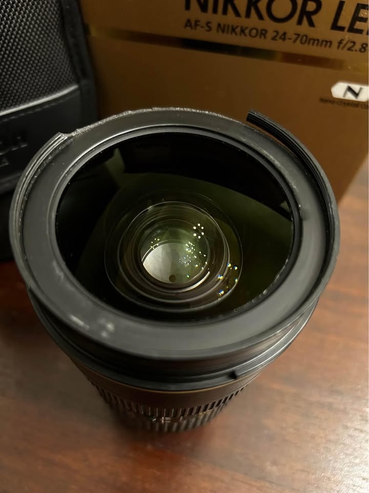 Nikon AF-S Nikkor 24-70mm f/2.8G ED - photo 3