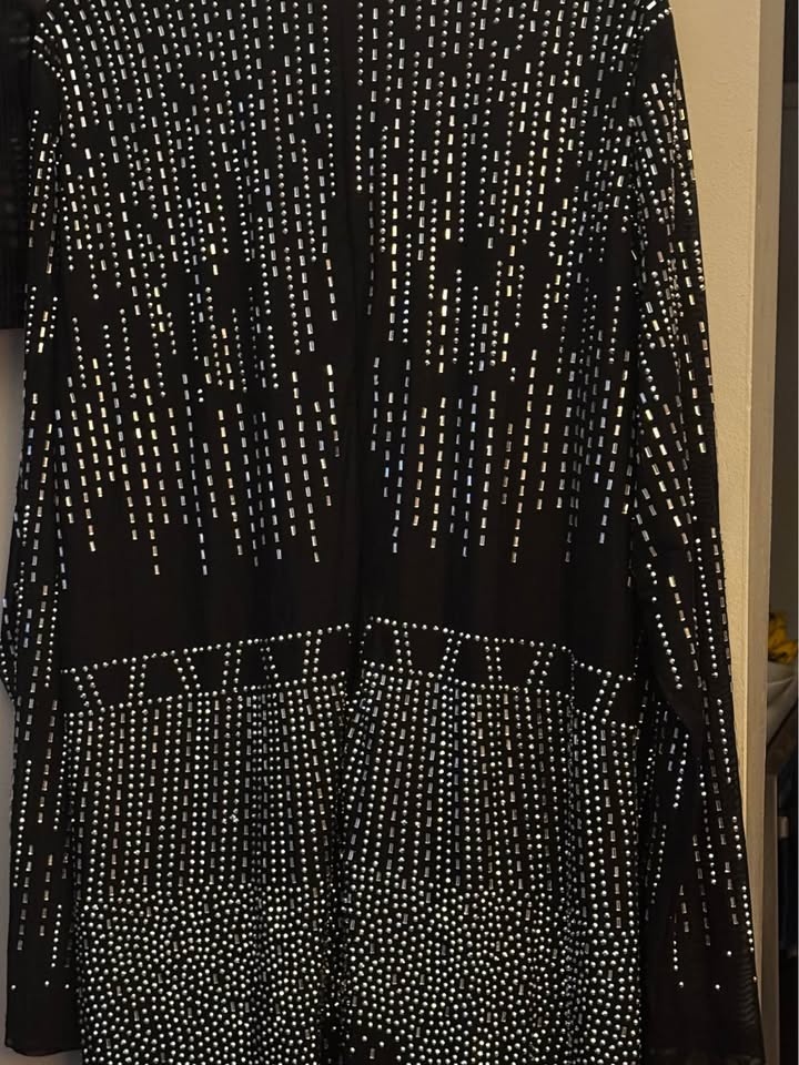EXQUISITE FORM FITTING LADIES DRESS IN A 4XL SIZE - photo 2
