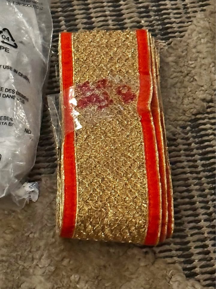 FANCY BROCADE SILK LACE BORDER