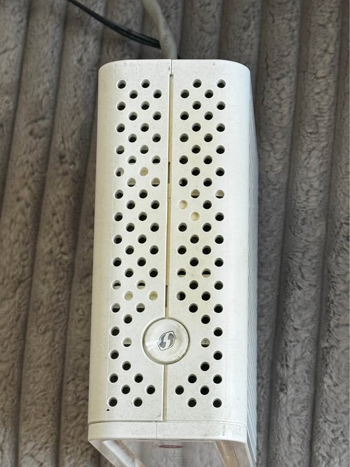 ARRIS SBG6700-AC DUAL BAND GIGABIT ROUTER - photo 4
