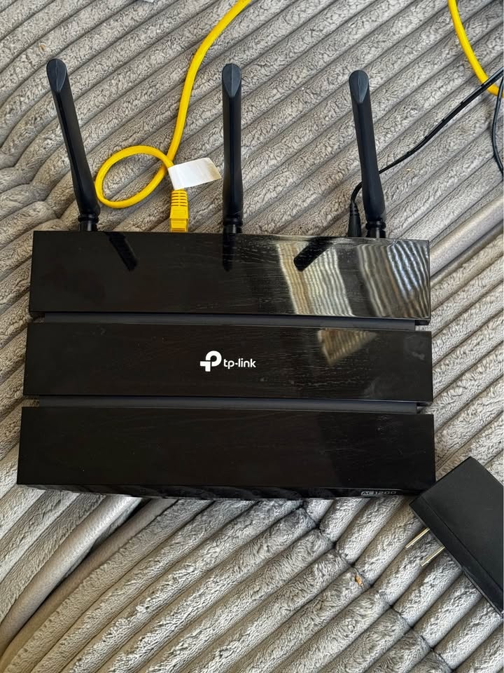TP LINK AC1200 DUAL BAND GIGABIT ROUTER - photo 2