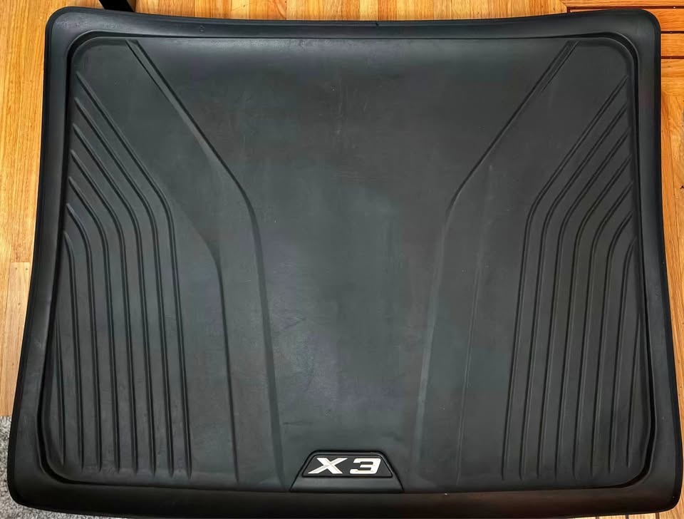 OEM BMW X3/X3M Trunk Mat - GUC