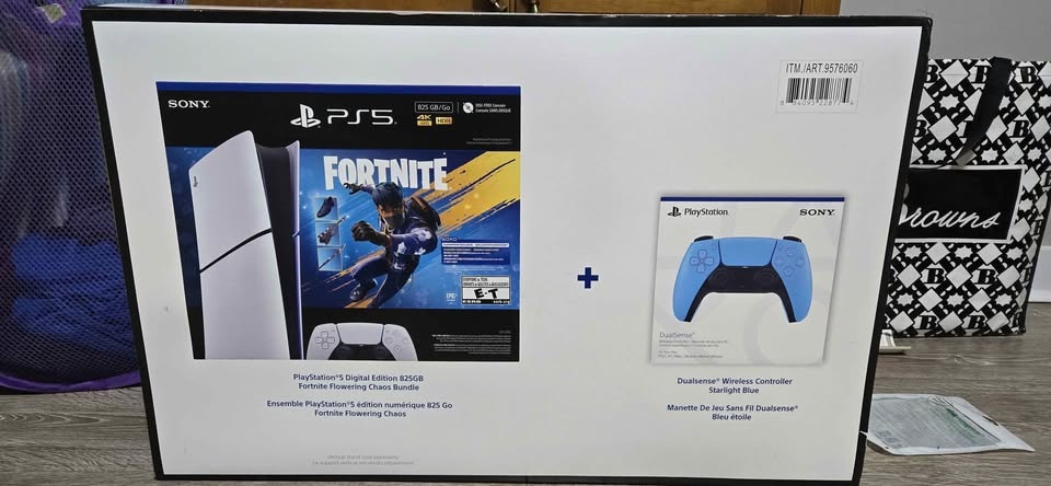 Brand New PS5 Console + Extra Controller (Unused) - photo 2