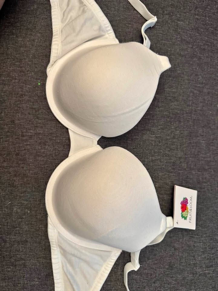 *NEW* 36D fruit of the loom white bra