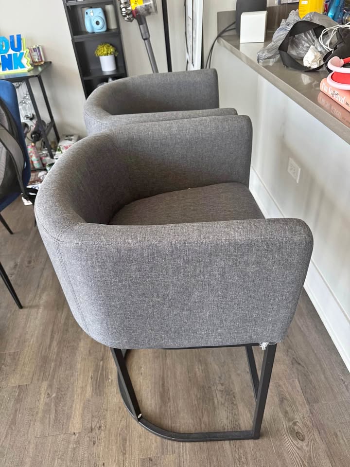 Lue Bona Jessica Barstool Chairs