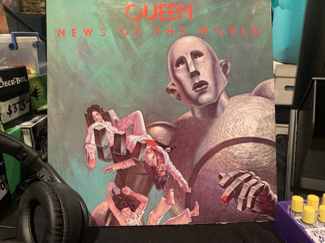 QUEEN Original Vinyl with great songs VG condition