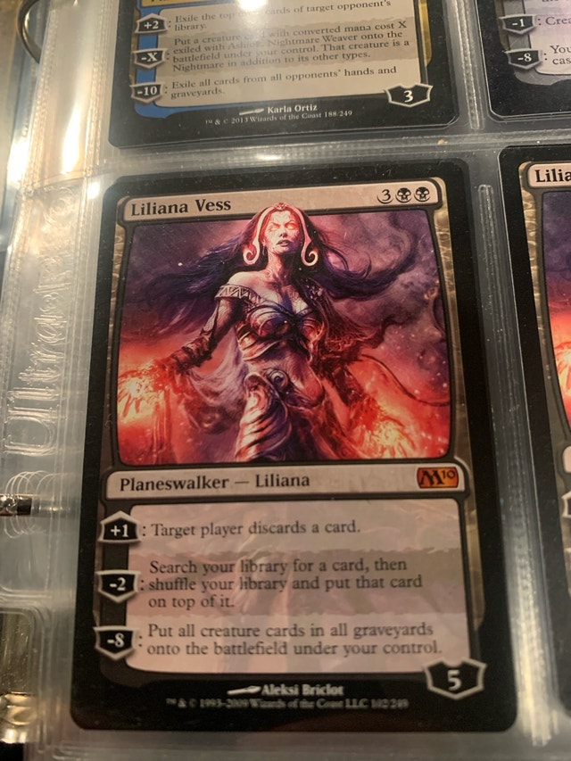 Liliana Vess M10