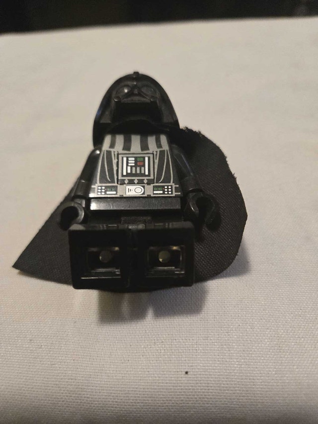 Lego Darth Vader Keychain - photo 2
