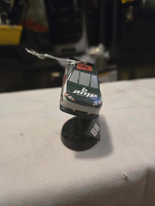 Dale Jr Ornament - photo 2