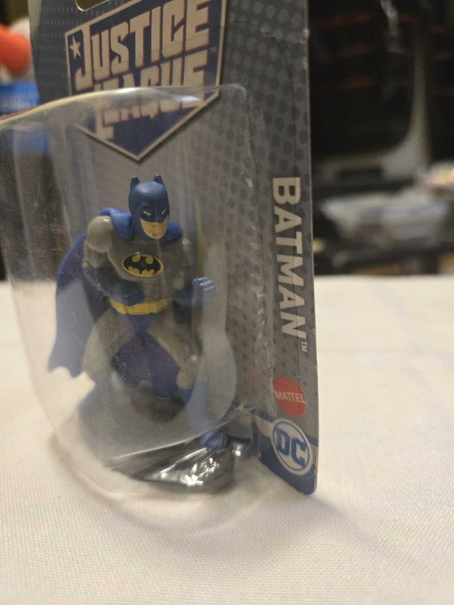 Justice League Batman - photo 3