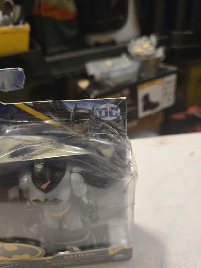 DC Batman Figure - photo 2