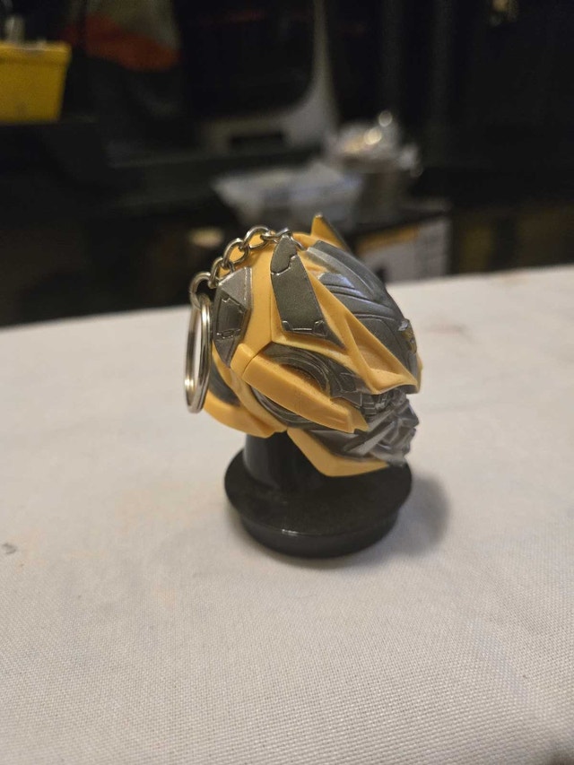 Transformers Bumblebee Keychain - photo 2