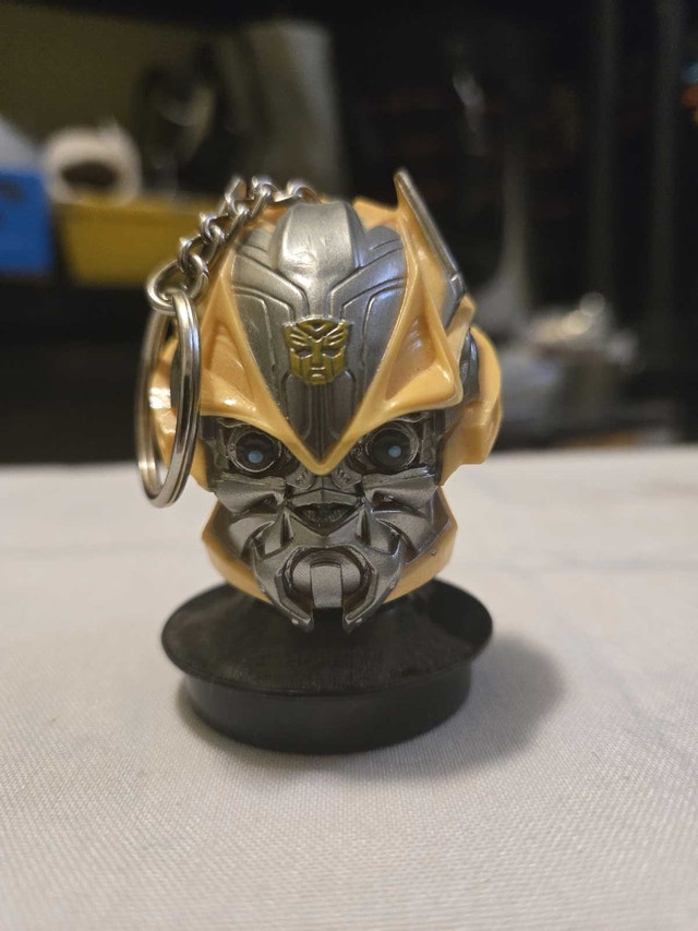 Transformers Bumblebee Keychain - photo 4