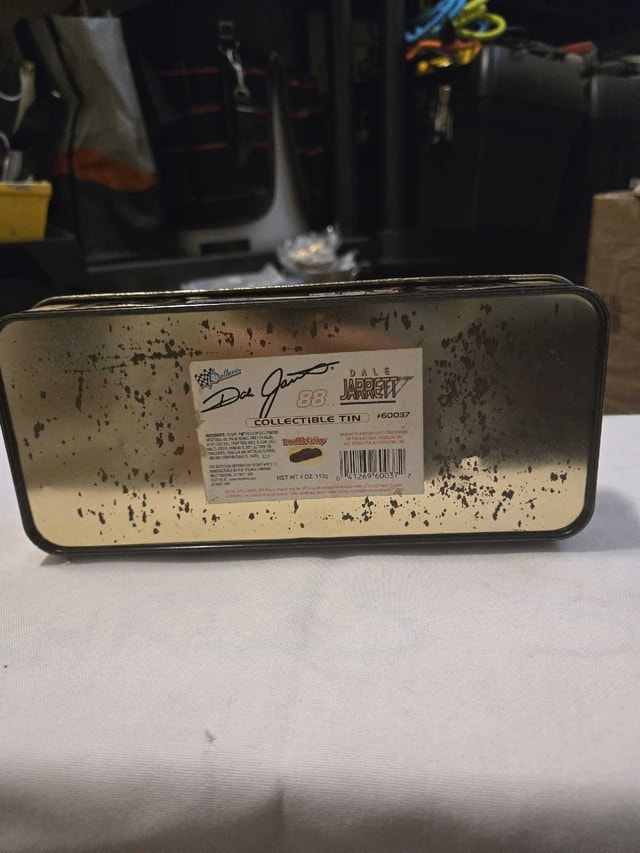 Dale Jarrett Collectible Tin - photo 3