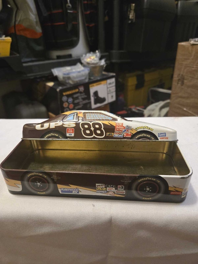 Dale Jarrett Collectible Tin - photo 4